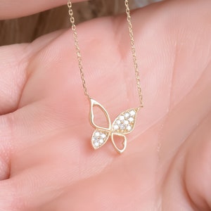 Collana a farfalla con diamanti, collana a farfalla in oro massiccio 14k, collana a farfalla delicata, ciondolo con diamanti a farfalla minuscola, saldi di Natale