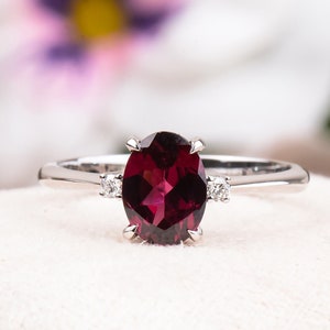 Oval Cut Natural Rhodolite Statement Ring, Red Gemstone Ring, Minimal Rhodolite Wedding Ring, Diamond Ring