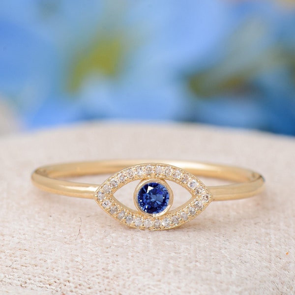 Ręcznie robiony solidny złoty niebieski szafirowy pierścionek złego oka, delikatny niebieski szafirowy pierścionek złego oka, pierścionek złego oka Solidny złoty diament, diabelski pierścionek z okiem