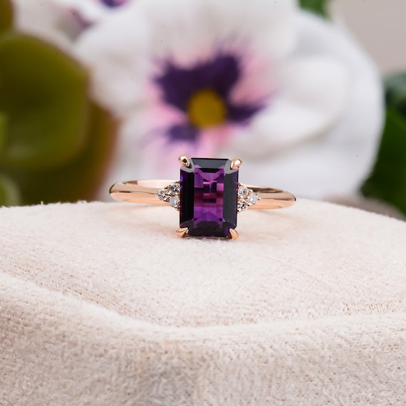 Purple amethyst engagement ring deals
