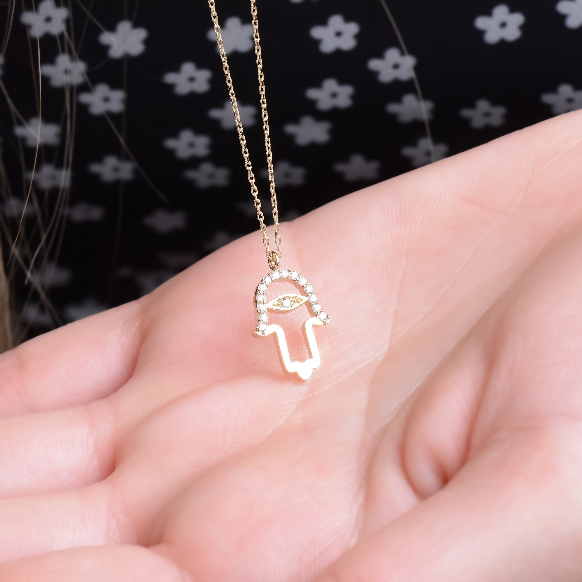 Collana Con Ciondolo Mano Di Hamsa In Oro 14kt E Catena 16 Pollici