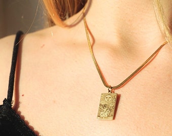 Collana di carte dei Tarocchi, Oro riempito, Ciondolo solare, Regalo migliore amico, Gioielli impermeabili, Collana zodiacale, Tarocchi, Luna, Fortuna, Collane di streghe