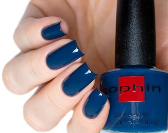Dark blue nail polish, Sophin 0245, indigo glossy finish, vegan cosmetics, trendy nails.