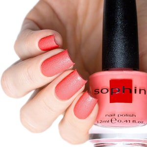 Pink coral sand effect nail polish. Sophin 0276. Stylish sugar effect finish. Trendy beautiful nails. vegan nail polish.