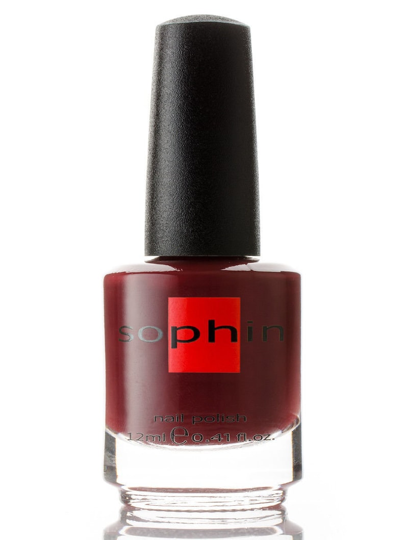 Bordeaux nail polish. Sophin 0028. High gloss finish. Long lasting lacquer. Shine comfortable coating. Ideal for natural nails. image 3