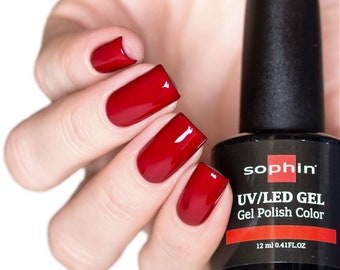 Classic red gel polish. Sophin 0731 Parisian red. Spectacular glossy shine, bright color, stunning durability.