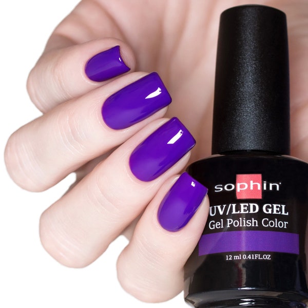 Vivid lilac gel polish. Sophin 0765 Ultra Purple. Super glossy shine, bright violet color, stunning durability.