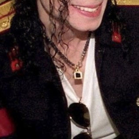 Michael hotsell jackson pendant