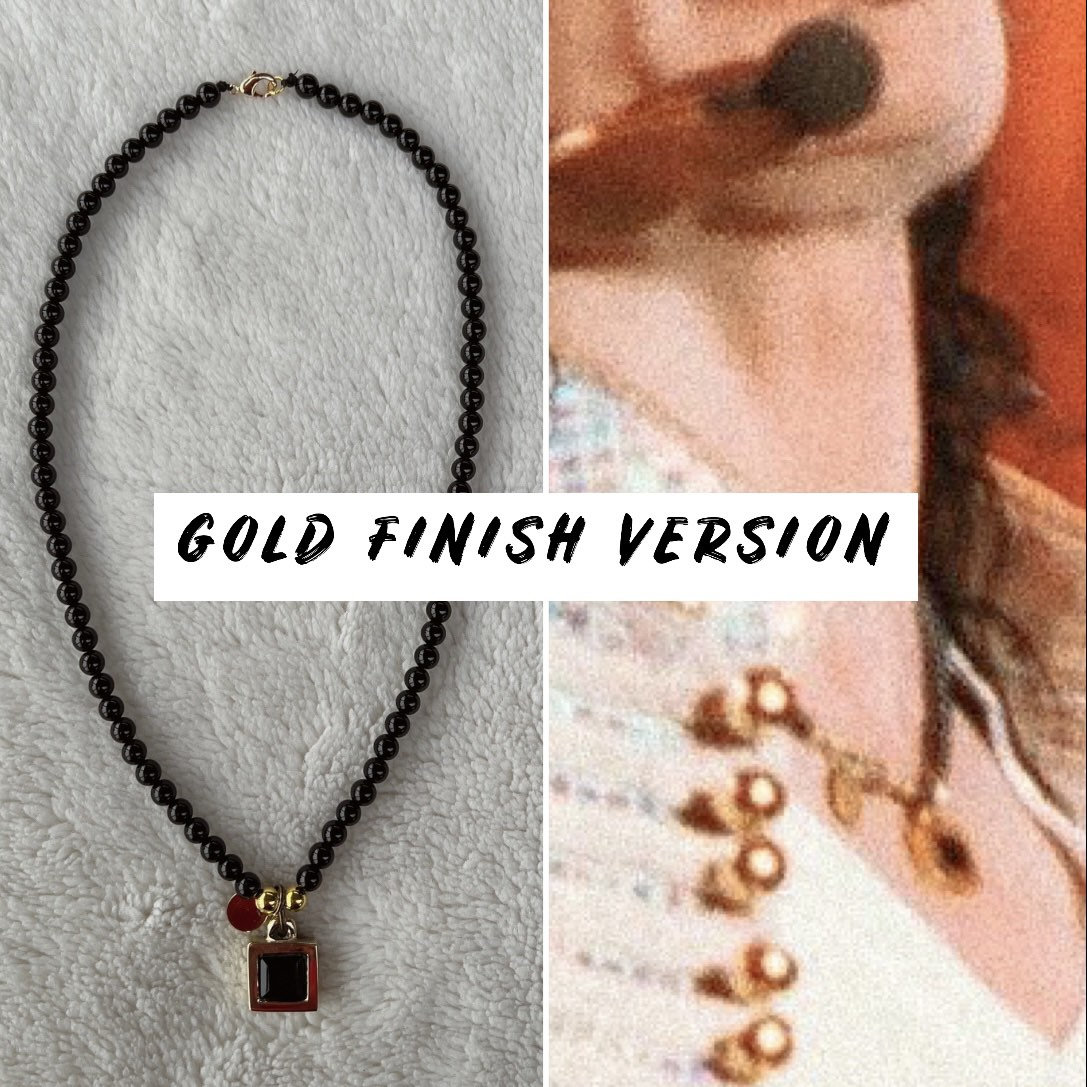 洋書 The Necklace: From Ancient to Present A Brief History of the Necklace | Barnebys Magazine