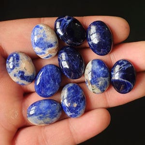 Natürlicher Edelstein Sodalith 18x13 mm. Oval Cabs Flat Back kalibrierte Oval Form Cabochons zur Herstellung von Schmuck