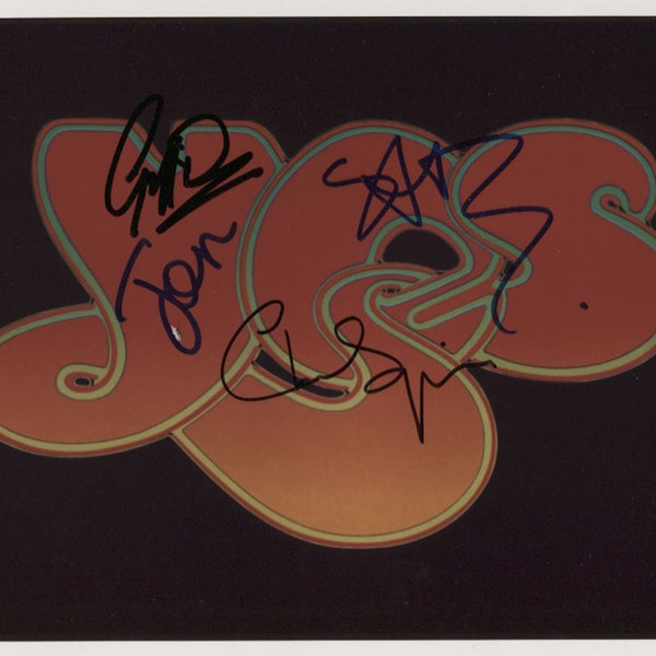 Yes (Band) Chris Squire Geoff Downes Steve Howe Ian Davison SIGNED 8" x 10" Photo + Certificate of Authentication 100% Genuine