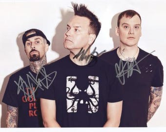 Blink 182 (Band) FULLY SIGNED 8" x 10" Photo + Certificate of Authentication 100% Genuine