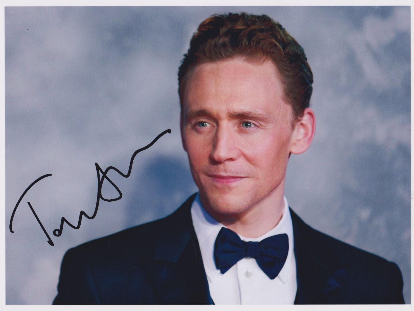 Tom Hiddleston Autograph Photo - Etsy