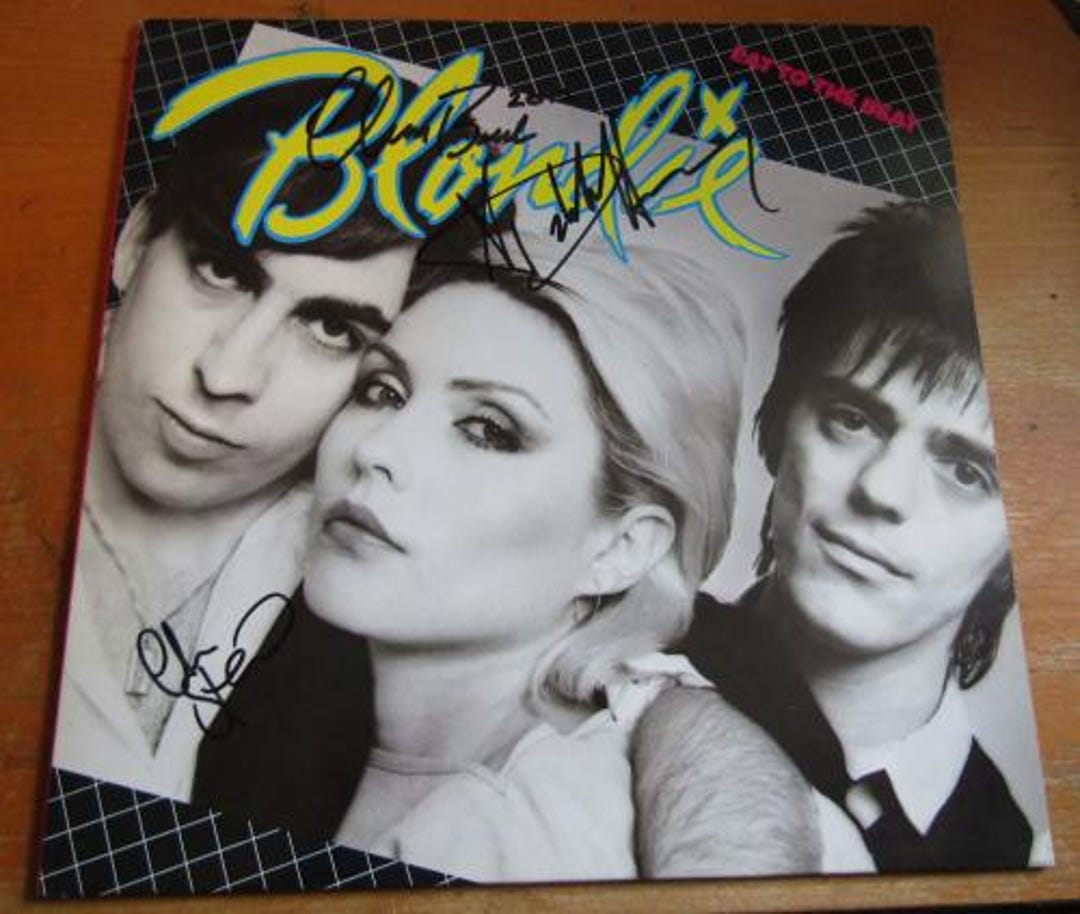 ◆Blondie◆Debbie Harryのサイン入りLP DEBBIE HARRY Signed BLONDIE ATOMIC LP ALBUM COVER Beckett