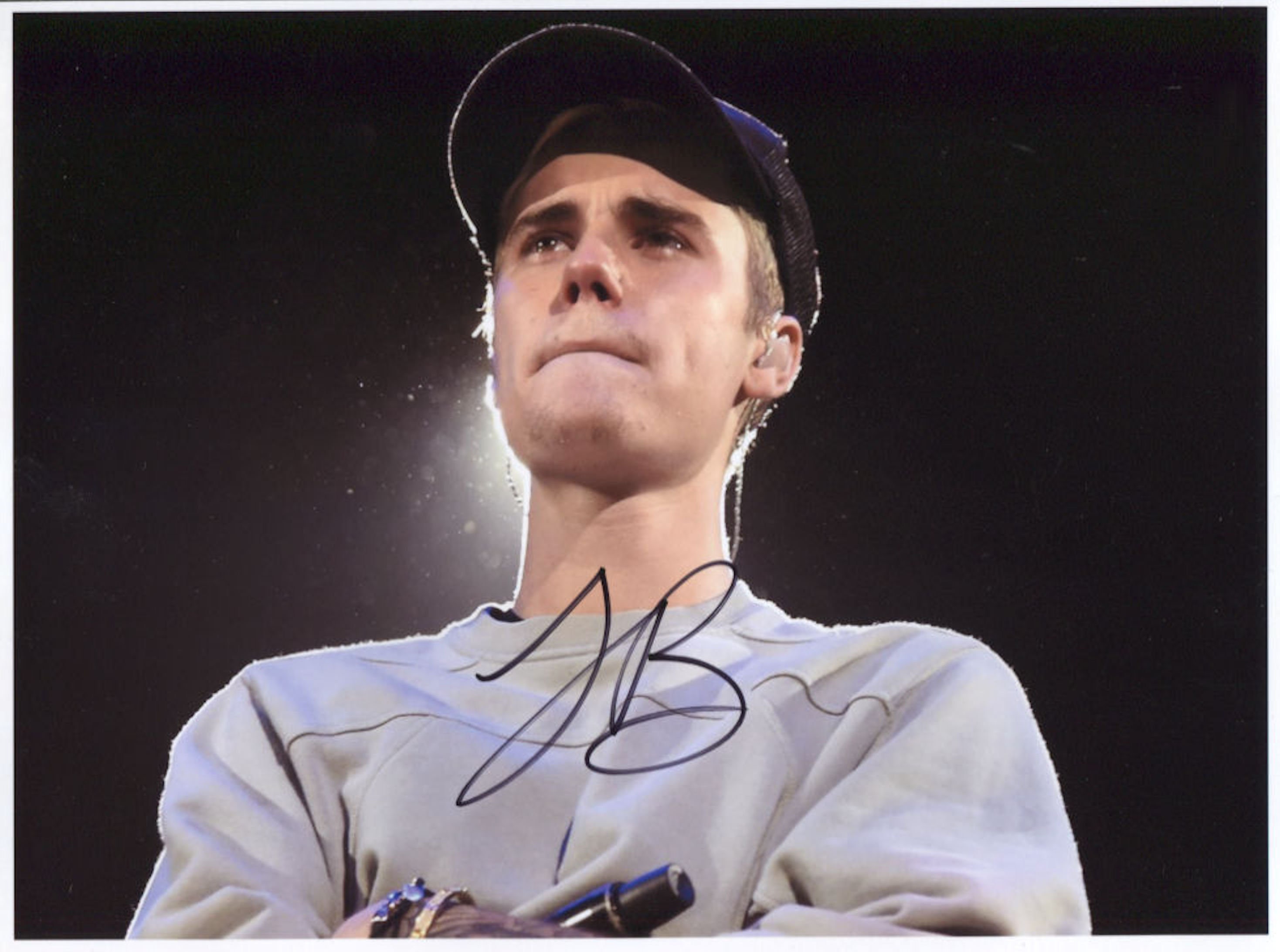 Justin Bieber SIGNED 8