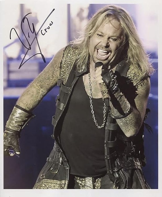 Vince Neil Motley Crue Signed 8