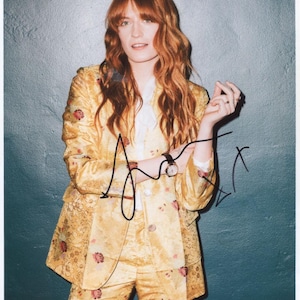 Florence Welch & The Machine SIGNED 8&quot; x 10&quot; Photo + Certificate of Authentication 100% Genuine