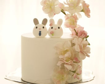 bunny wedding cake topper,rabbit cake topper,handmade couple cake topper,bunnies cake topper,Chiness Zodiace topper,bride and groom topper