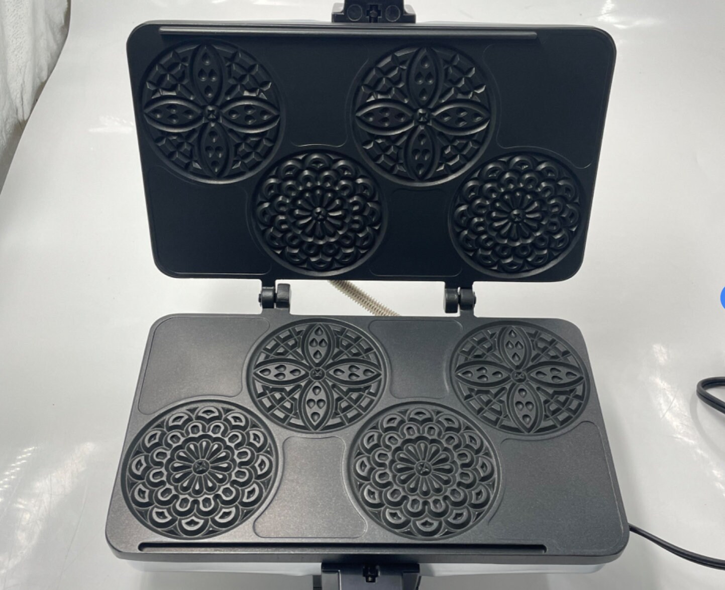 monogrammed pizzelle iron