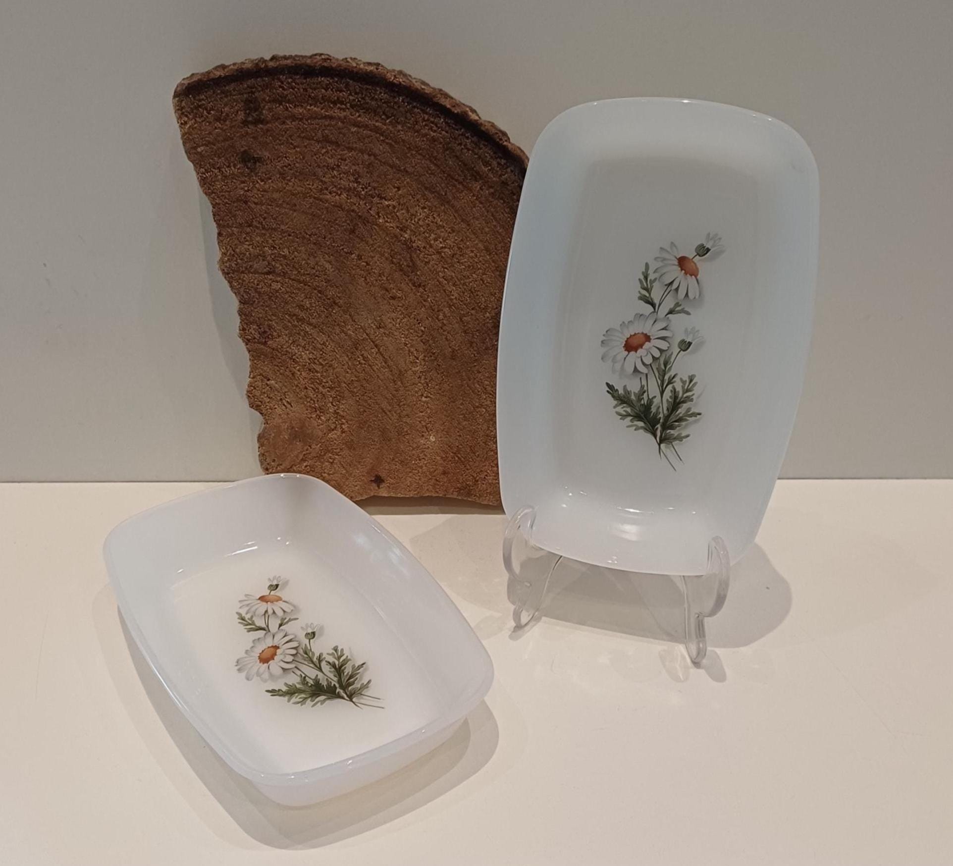 Arcopal marguerite d'occasion - Arts de la table