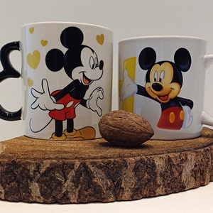 Musse Pigg, vackra stora muggar; mugg A - mugg med unikt handtag, mugg B - Musse Pigg med bokstaven H - Disneyland Paris, priset är per mugg bild 10