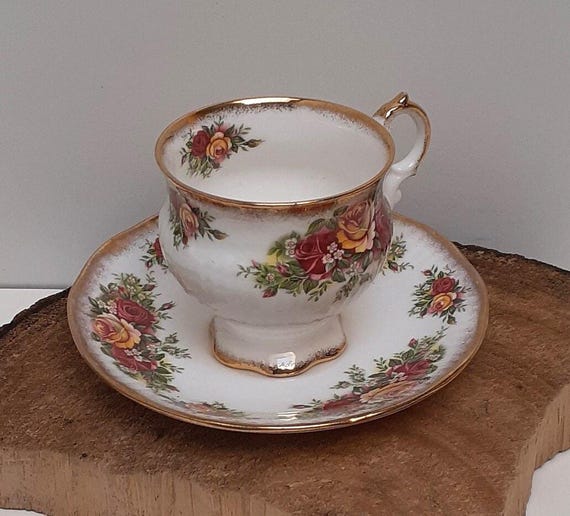 Elizabethan, Fine Bone China England, Gentleman's Cup and Saucer