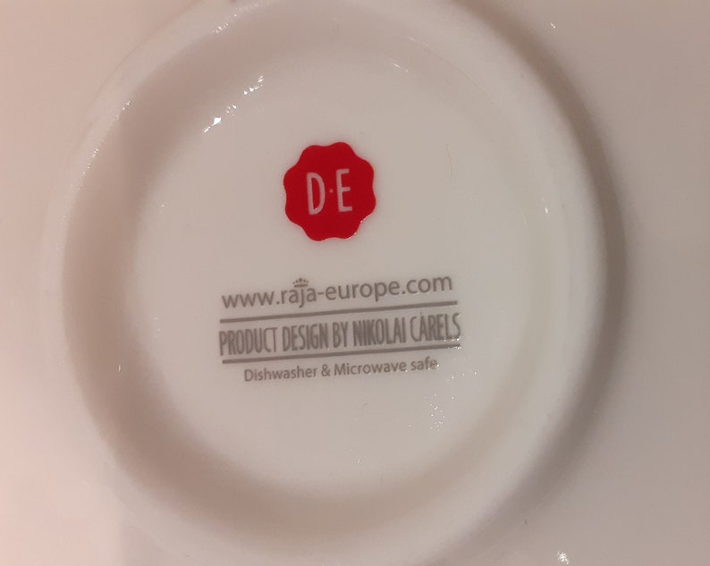 Douwe Egberts, lot de deux tasses, ou lot de deux tasses blanches avec soucoupe, avec la marque rouge sceau de Douwe Egberts image 7