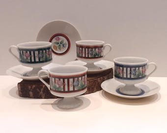 Set of four retro but also chic cups with saucers, with a decor of, among other things, flowers, unnoticed, 1970s
