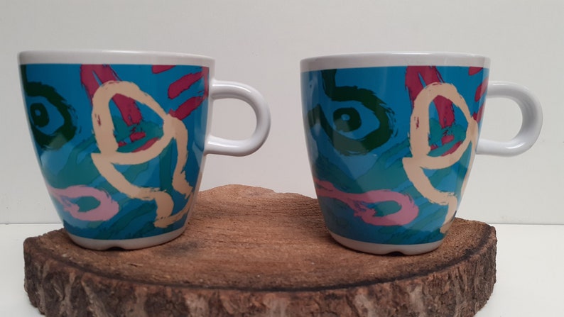 Douwe Egberts, set of two colored large coffee or cappuccino mugs, with the Douwe Egberts mark on the inside image 2