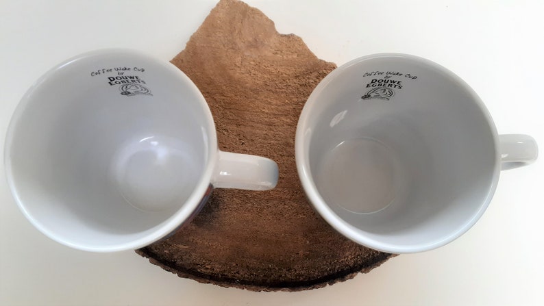Douwe Egberts, set of two colored large coffee or cappuccino mugs, with the Douwe Egberts mark on the inside image 8