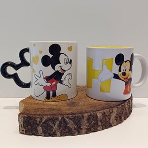 Mickey Mouse, hermosas tazas grandes; taza A - taza con oreja única, taza B - Mickey con la letra H - Disneyland Paris, el precio se aplica por taza