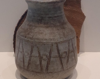 Handmade brown-gray earth tone ceramic vase, maker unknown, incised decor, incised signature on the bottom, 1970s