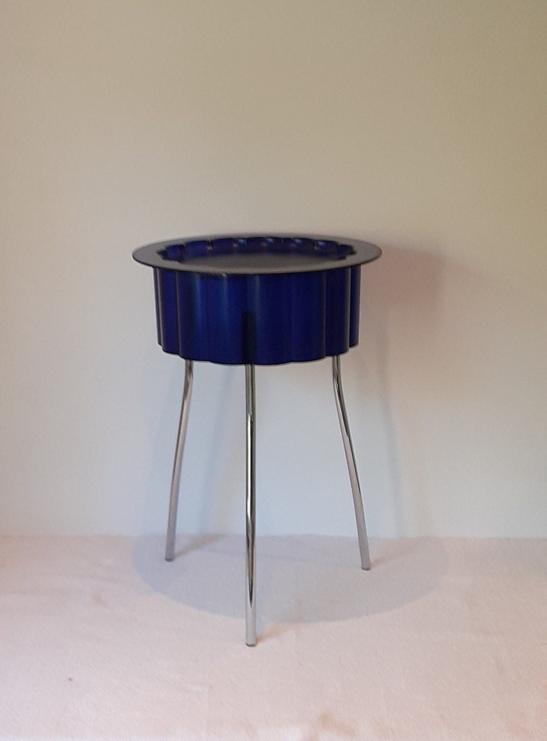Ikea hatten cheap side table