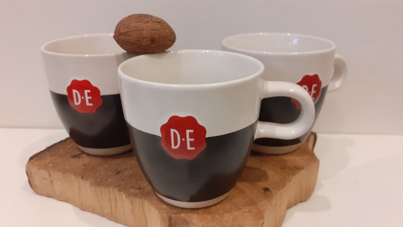 Douwe Egberts Holland, losse mok of set van twee of drie cappuccinomokken, zwart gedeelte geschikt voor krijtschrift, rood zegel DE afbeelding 5