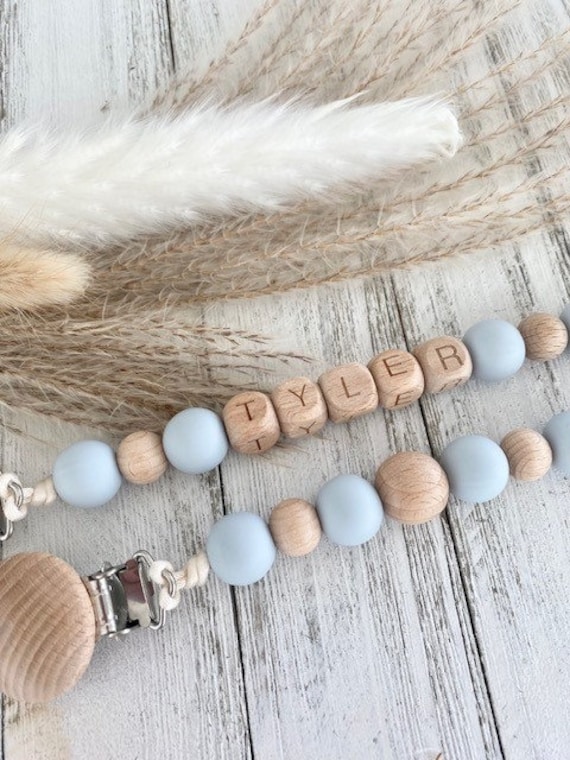 Personalized Pacifier Clip / Custom Name / Baby Shower /last minute gift / Newborn gift / Boho wood dummy chain