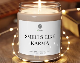 Cheira a vela Karma, vela Taylor Swift, ventilador Swifty, presentes divertidos Swifties, velas para presente, velas perfumadas, velas de baunilha, presentes, 9 onças