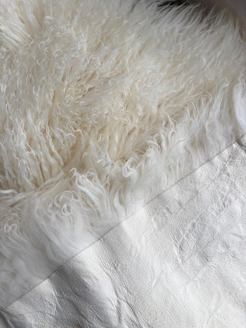 Mongoliskt fårskinn i ull - Tibetanskt lammskinn - Tibetansk lammmohair - Dockhår - Reroot - Dockperuker - Waldorfdocka - BJD - Blythe Dolls bild 2