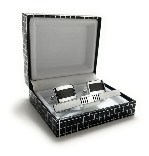 Silver cufflinks and tie shop clip set