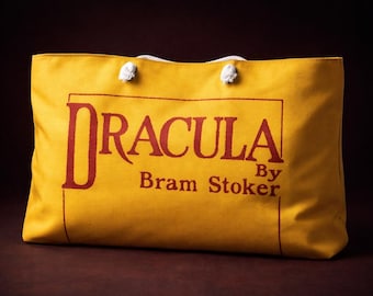 Bolsa de fin de semana Drácula 1897 / Bolsa de viaje gótica / Maleta literaria con portada de novela amarilla