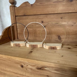 DIY metal ring with wooden base in various colors