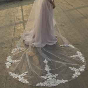 Cathedral Bridal Veil Two-Tiers Wedding Veil Lace Applicaque Veil Elegant Ivory Veil Classic Bridal Veil Floral Lace Veil Velo de novia VE63