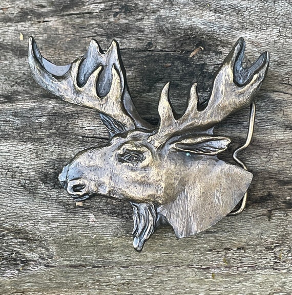 Vintage 70s Moose brass belt buckle