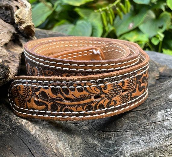 Vintage Tooled leather belt - image 1