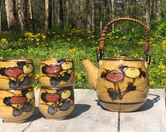 Mid century modern Japanese ceramic teapot with 4 tea cups