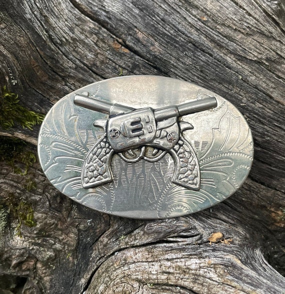 vintage belt buckle gun Gem