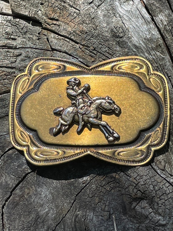 Vintage Western Cowboy riding horse belt buckle
