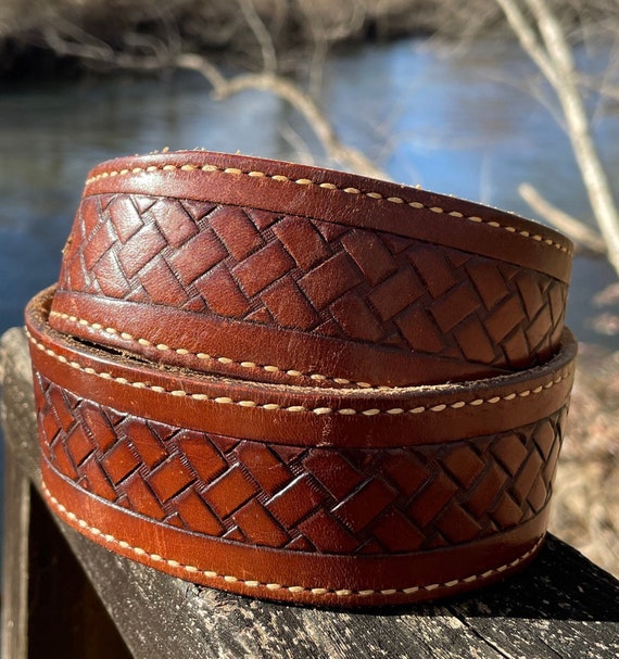 Vintage Tooled leather belt - image 1