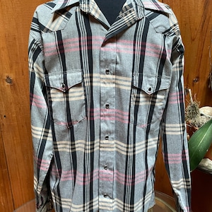 Vintage Wrangler Pearl snap plaid shirt