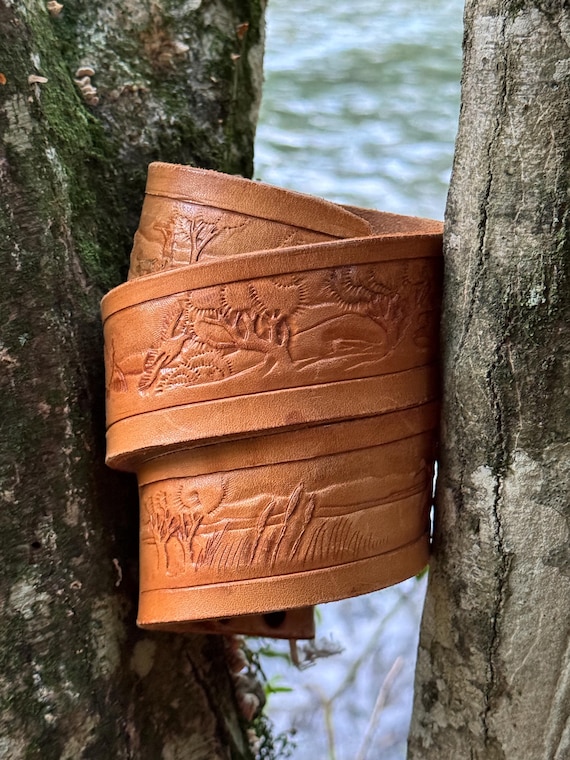 Vintage Tooled Leather Belt: Tan Birds & Trees Design (size  display picture 2