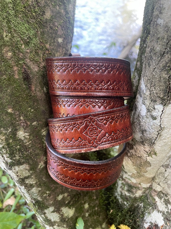 Vintage Tooled leather brown belt